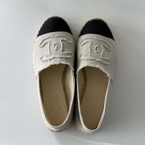 CHANEL espadrilles in cream/black - size 5